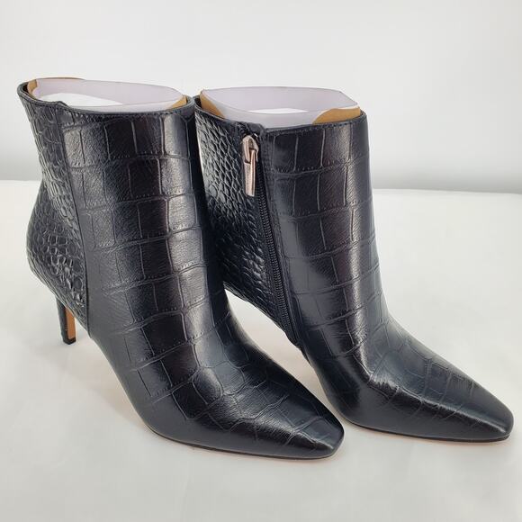Vince Camuto Women's 6M Allost Black Croco Pointy Toe Ankle Boot 3in Heel New - Picture 3 of 12
